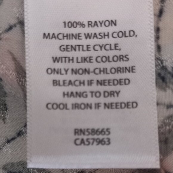 CASLON delicate leaf print blouse with flutter sleeves - Picture 7 of 8